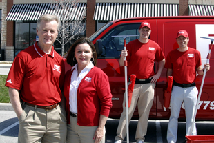 Frank & Vicki Hardy - Owners, Fish Window Cleaning