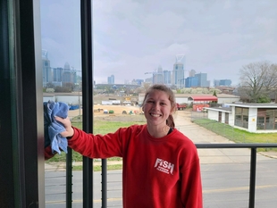 Image of Smiling Fish Window Cleaner